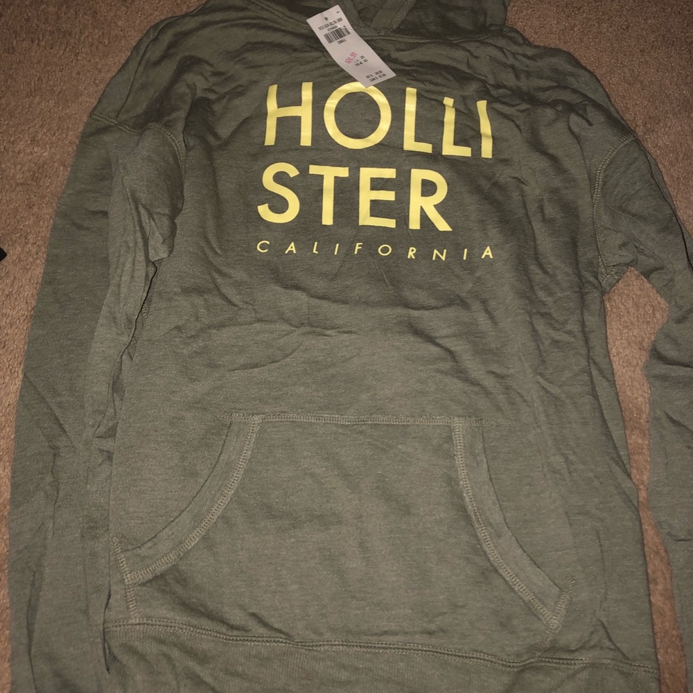 Hollister sweatshirt